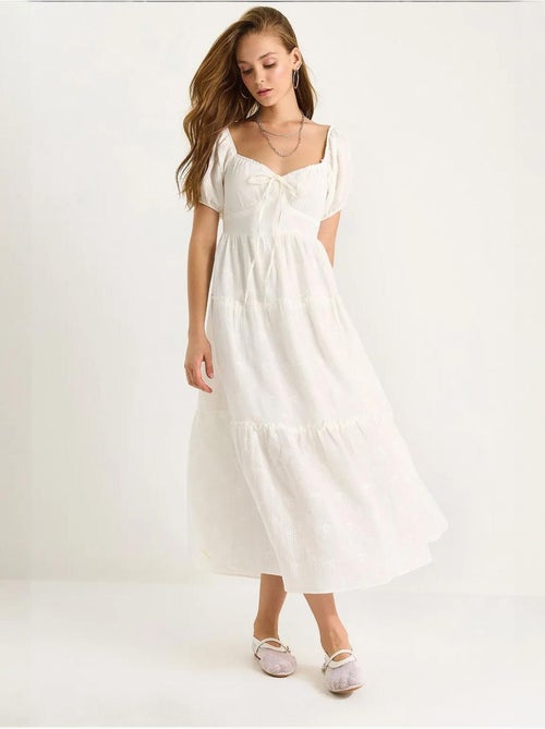 Vestido largo con cuello de corazón bordado lucci - Kiabi