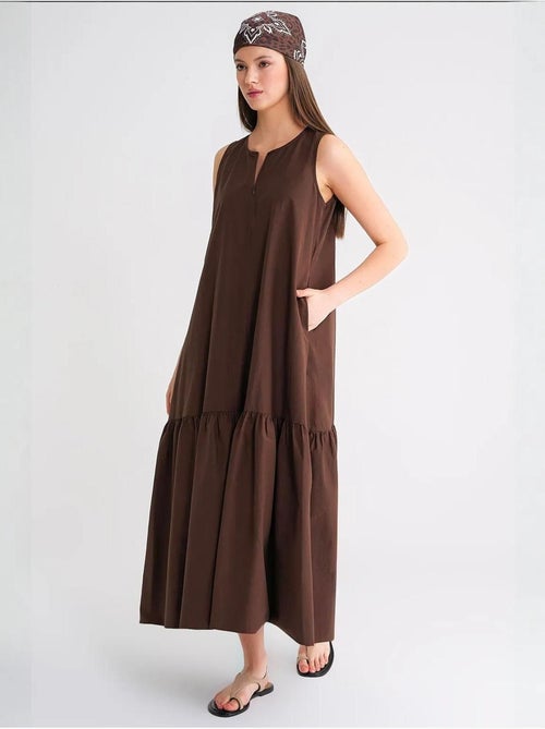 Vestido largo con cuello de tippet y detalle de volante mixray - Kiabi Vestido largo con cuello de tippet y detalle de volante mixray - Kiabi