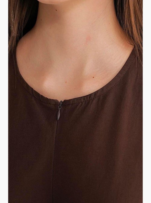 Vestido largo con cuello de tippet y detalle de volante mixray - Kiabi Vestido largo con cuello de tippet y detalle de volante mixray - Kiabi