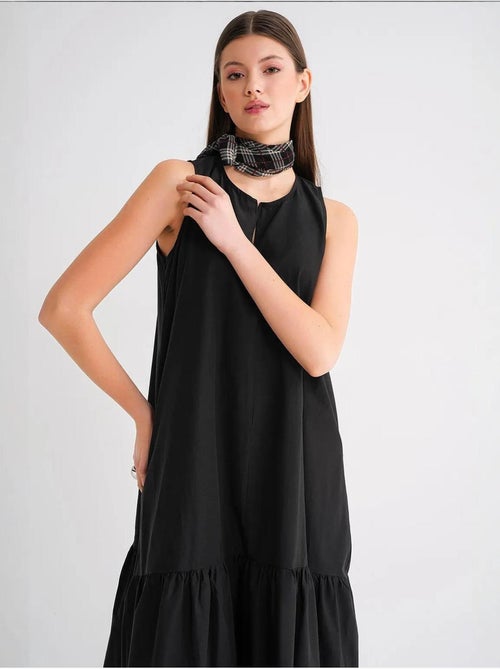 Vestido largo con cuello de tippet y detalle de volante mixray - Kiabi Vestido largo con cuello de tippet y detalle de volante mixray - Kiabi