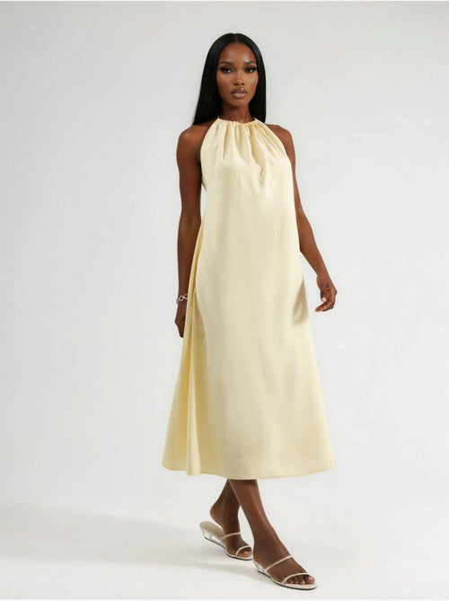 Vestido largo con detalle drapeado busem - Kiabi Vestido largo con detalle drapeado busem - Kiabi
