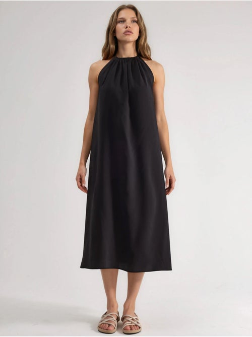 Vestido largo con detalle drapeado busem - Kiabi Vestido largo con detalle drapeado busem - Kiabi