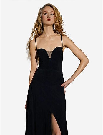 Vestido largo con escote en V y abertura