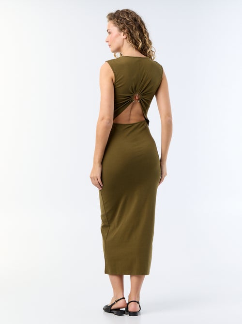Vestido largo con espalda descubierta y joya de fantasía - Kiabi Vestido largo con espalda descubierta y joya de fantasía - Kiabi