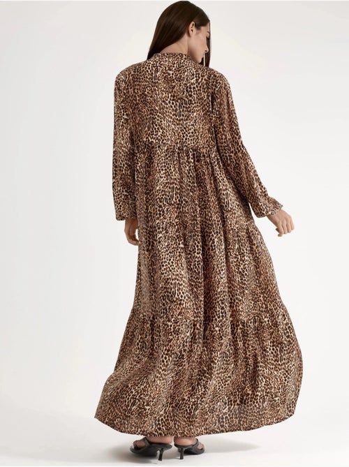 Vestido largo con estampado de leopardo, cuello en v y botones, ajuste cómodo hiccup - Kiabi Vestido largo con estampado de leopardo, cuello en v y botones, ajuste cómodo hiccup - Kiabi