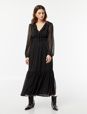 Vestido largo con volantes