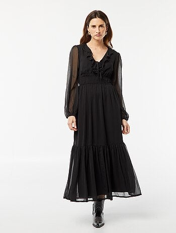 Vestido largo con volantes