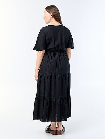 Vestido largo de capas con corte cruzado