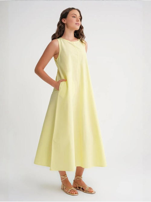 Vestido largo de corte relajado con cierre de botones y bolsillos mixray - Kiabi Vestido largo de corte relajado con cierre de botones y bolsillos mixray - Kiabi