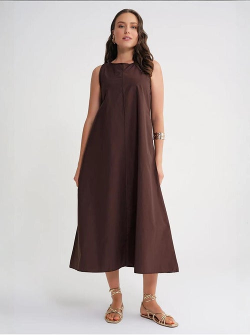 Vestido largo de corte relajado con cierre de botones y bolsillos mixray - Kiabi Vestido largo de corte relajado con cierre de botones y bolsillos mixray - Kiabi