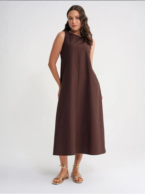 Vestido largo de corte relajado con cierre de botones y bolsillos mixray - Kiabi Vestido largo de corte relajado con cierre de botones y bolsillos mixray - Kiabi