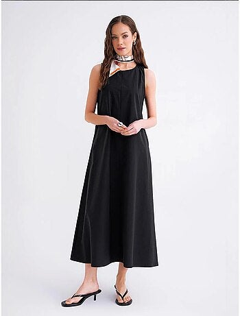 Vestido largo de corte relajado con cierre de botones y bolsillos mixray