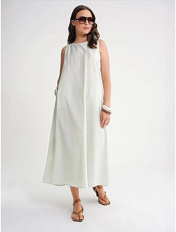 Vestido largo de corte relajado con cierre de botones y bolsillos mixray