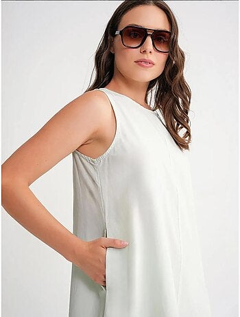Vestido largo de corte relajado con cierre de botones y bolsillos mixray