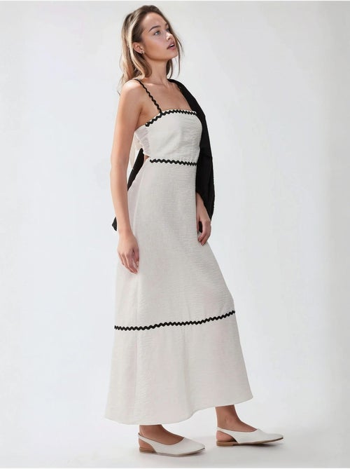 Vestido largo de cuello cuadrado - Kiabi Vestido largo de cuello cuadrado - Kiabi