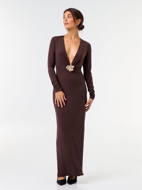 Vestido largo de manga larga con joya de fantasía - Kiabi