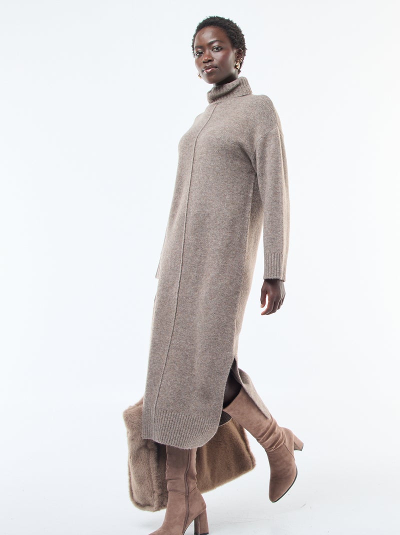 Vestido largo de punto con cuello alto Marron Mujer