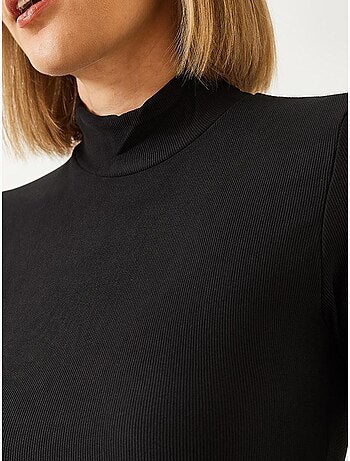 Vestido largo de tela otomana con cuello alto y media caña de bianco lucci