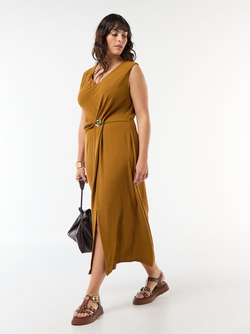 Vestido largo drapeado con bisutería - Kiabi