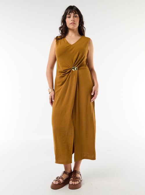 Vestido largo drapeado con bisutería - Kiabi