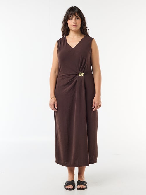Vestido largo drapeado con bisutería - Kiabi