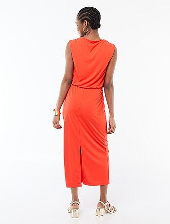 Vestido largo drapeado con cuello cowl