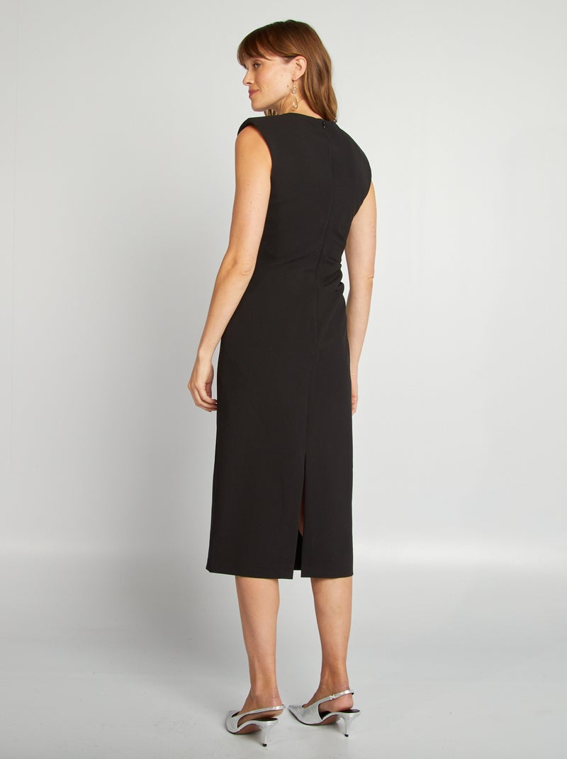 Vestido largo drapeado con hombreras negro - Kiabi