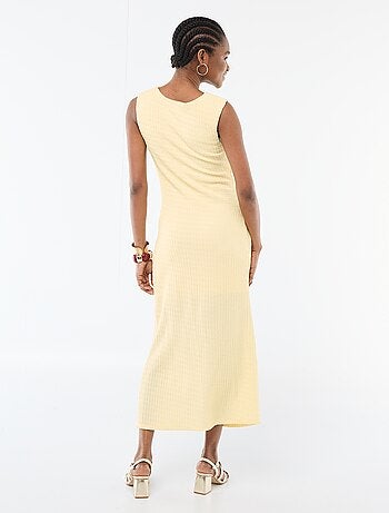 Vestido largo drapeado y gofrado