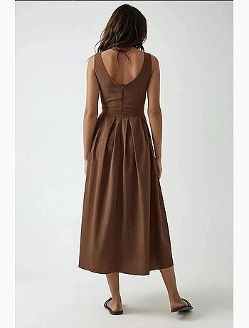 Vestido largo en forma de a con cuello redondo y cremallera hiccup