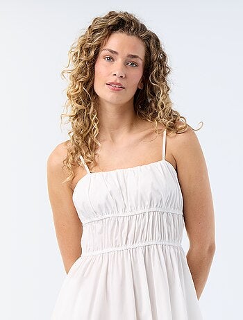 Vestido largo escalonado liso
