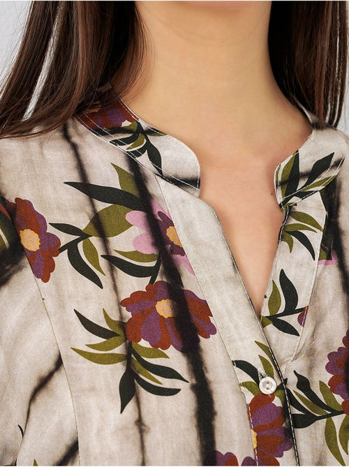 Vestido largo estampado con cuello de pico bdart - Kiabi Vestido largo estampado con cuello de pico bdart - Kiabi