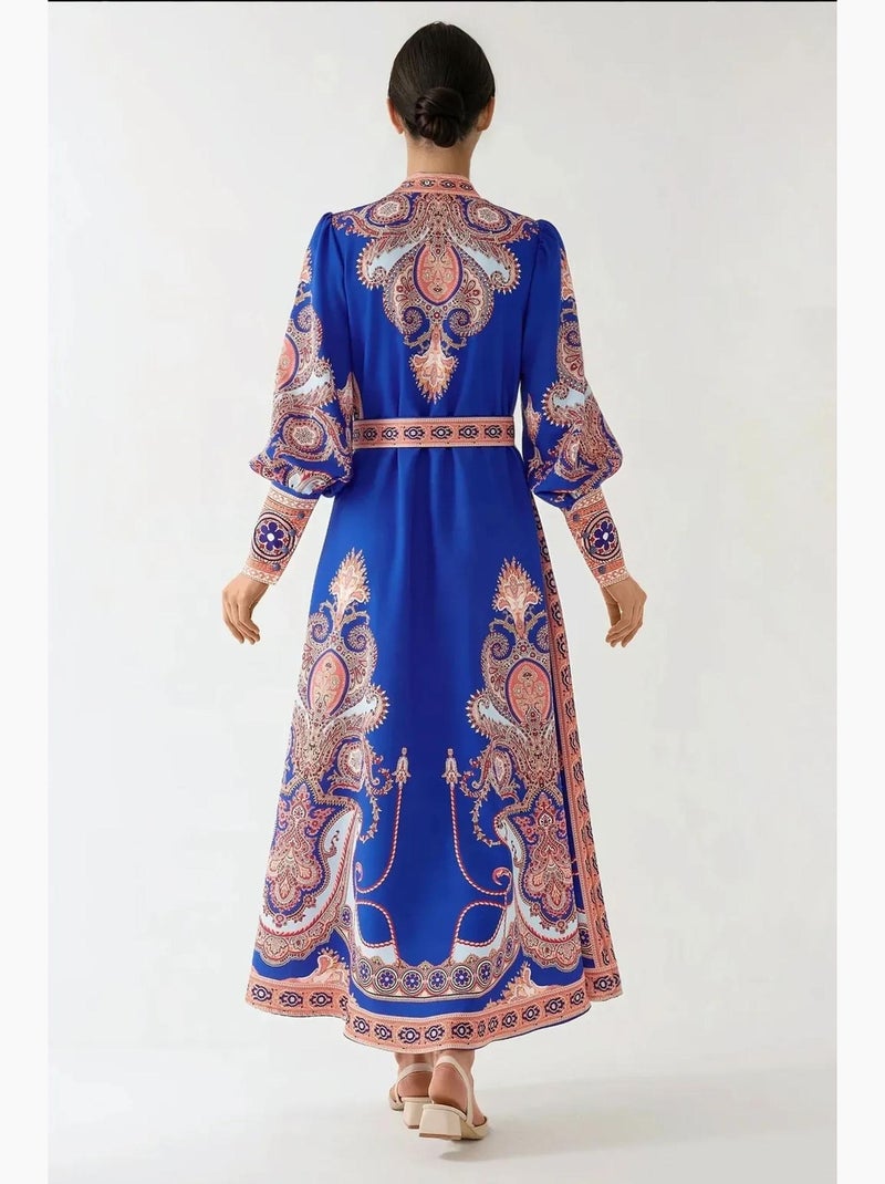 Vestido largo estampado de manga larga con cinturón hiccup Azul eléctrico - Kiabi