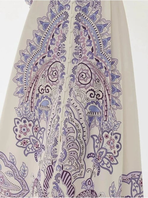 Vestido largo estampado de manga larga con cinturón - Kiabi Vestido largo estampado de manga larga con cinturón - Kiabi