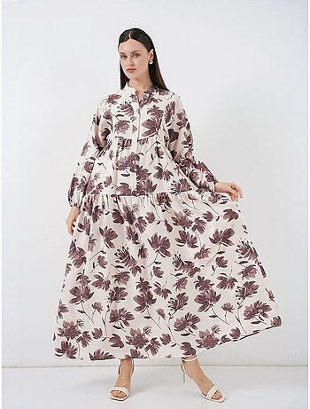 Vestido largo floral con cuello mandarín y cierre de botones bdart