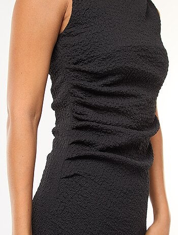 Vestido largo gofrado con sisa americana