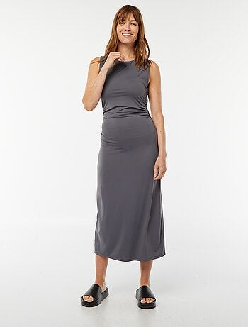 Vestido largo liso con espalda descubierta