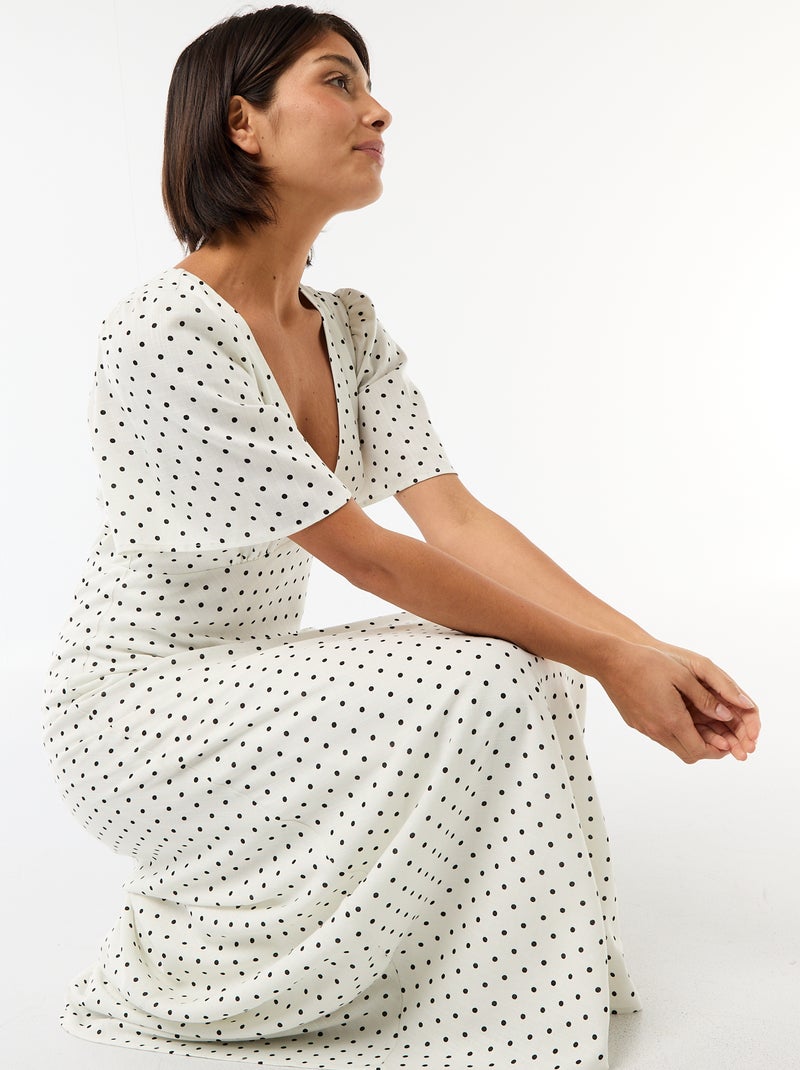 Vestido largo liso de manga corta Blanco - Kiabi