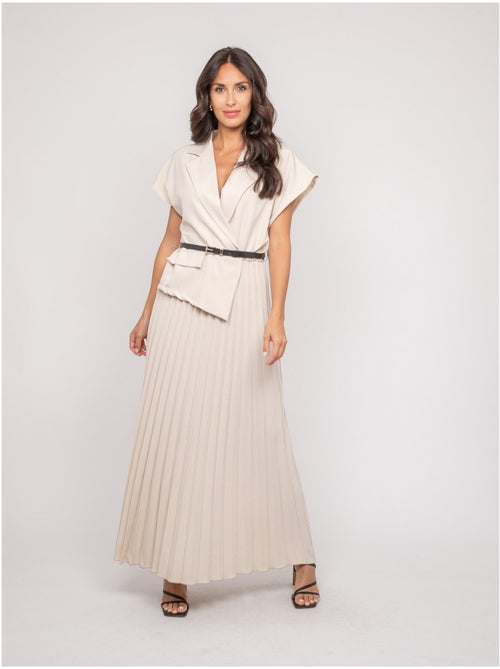 Vestido largo plisado con cinturón INARA - Kiabi Vestido largo plisado con cinturón INARA - Kiabi