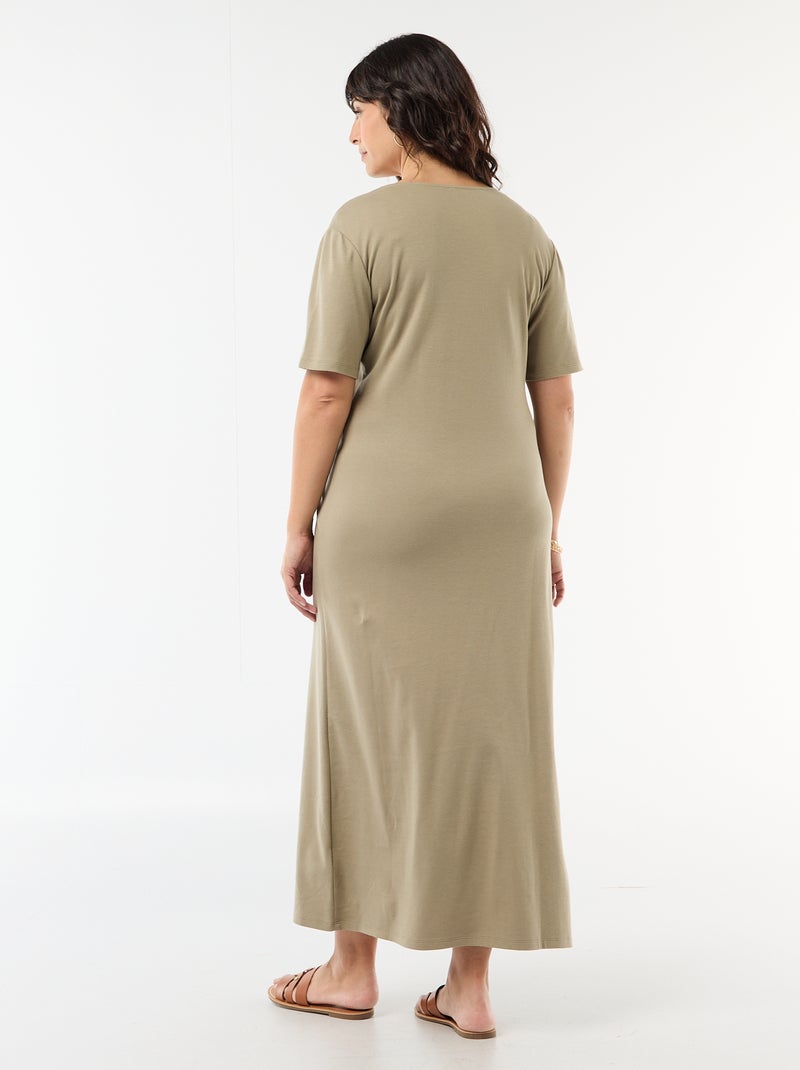 Vestido largo plisado con joya dorada Verde - Kiabi