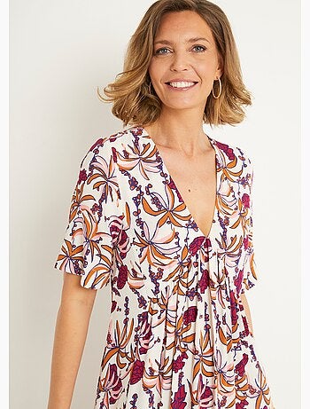 Vestido largo plisado estampado con escote en pico - AFIBEL