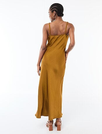 Vestido largo satinado de tirantes finos