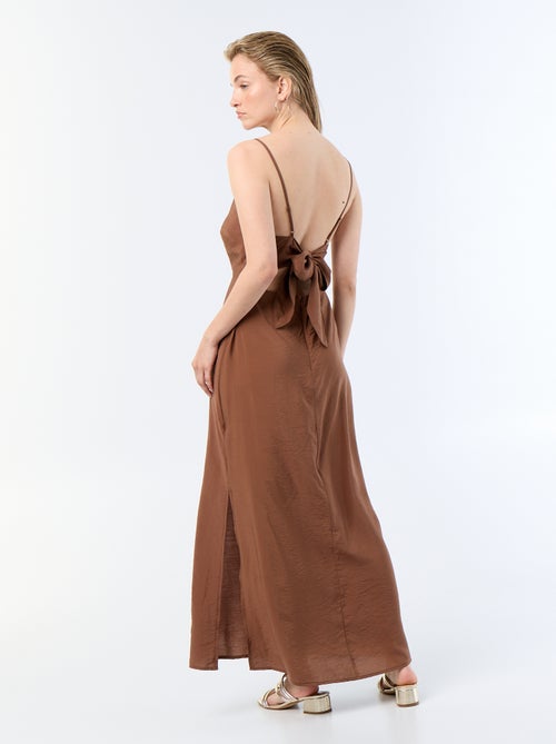 Vestido largo satinado de tirantes finos - Kiabi Vestido largo satinado de tirantes finos - Kiabi