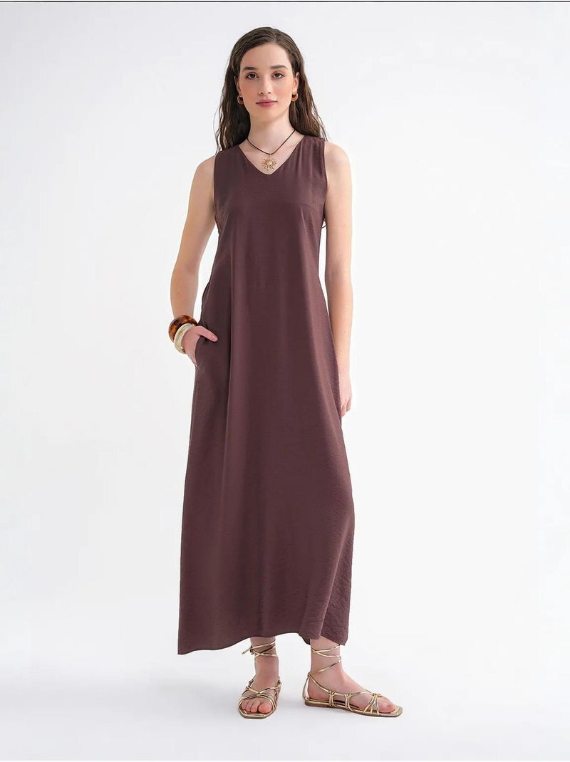 Vestido largo sin mangas con cuello en v y bolsillos mixray Marrón claro - Kiabi