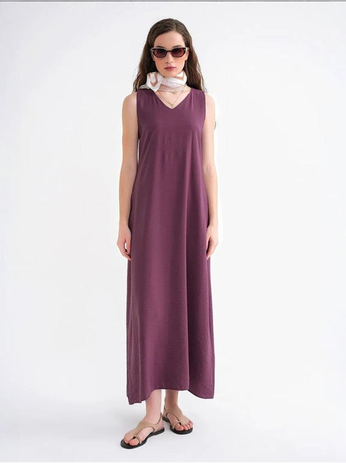 Vestido largo sin mangas con cuello en v y bolsillos mixray - Kiabi Vestido largo sin mangas con cuello en v y bolsillos mixray - Kiabi