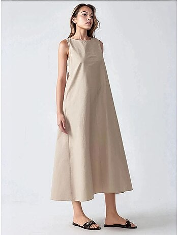 Vestido largo sin mangas con cuello redondo y forma de a hiccup