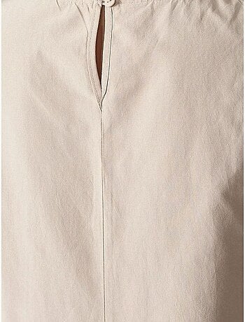 Vestido largo sin mangas con cuello redondo y forma de a hiccup