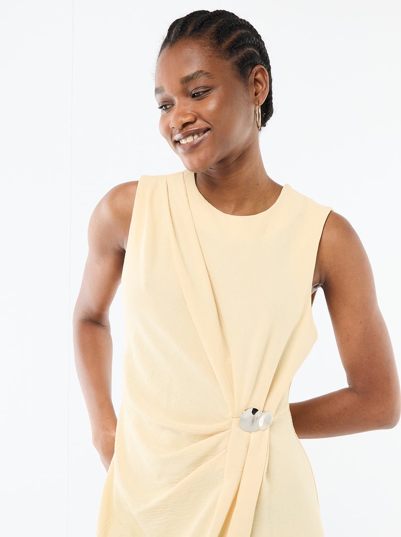 Vestido largo sin mangas con efecto drapeado Amarillo - Kiabi