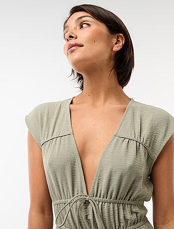 Vestido largo sin mangas con nudo