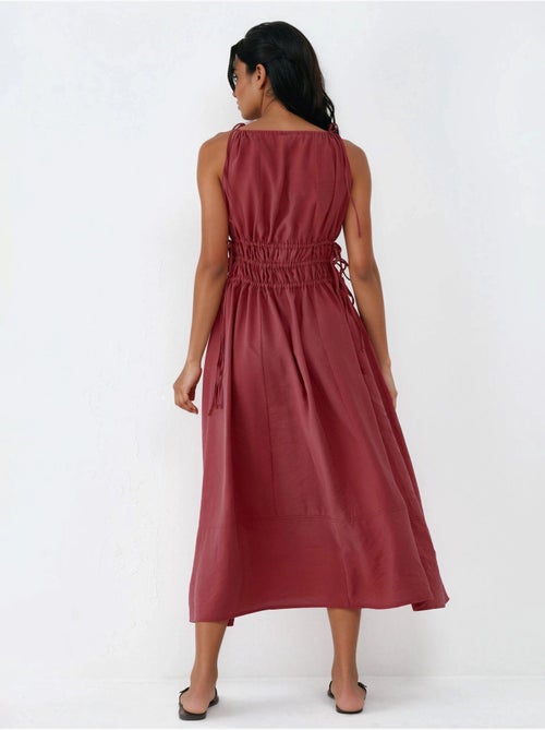 Vestido largo sin tirantes con detalle elástico busem - Kiabi