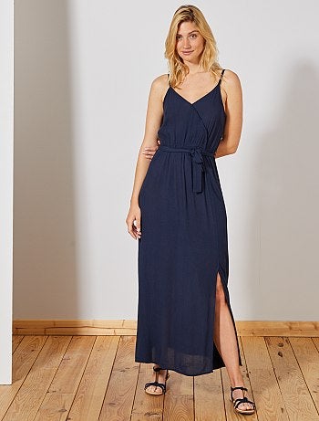 Vestido largo vaporoso de crepé con tirantes finos - Kiabi